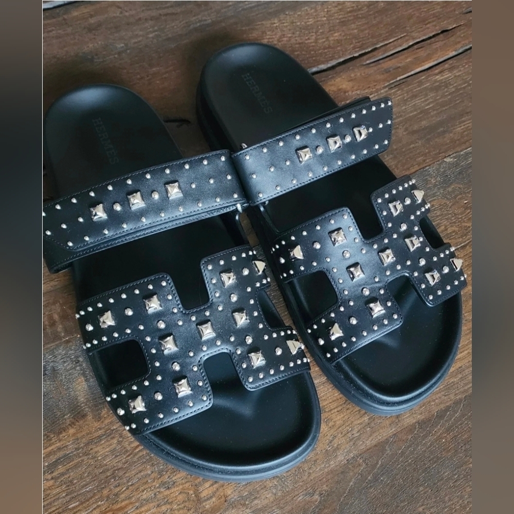 NEW HERMÈS Limited Edition Studded CHYPRE Sandals SIZE 39